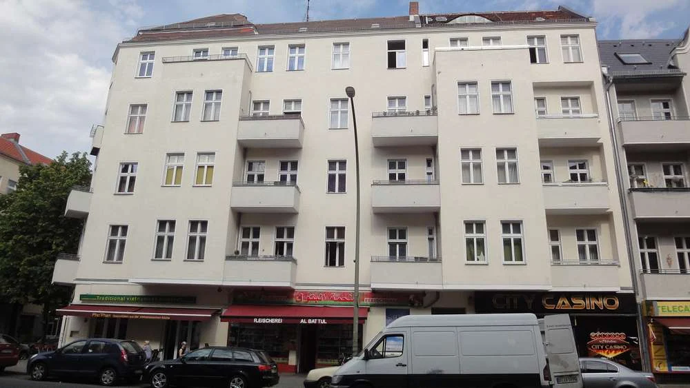 *Außenstellplatz nahe Hermannplatz zu vermieten*