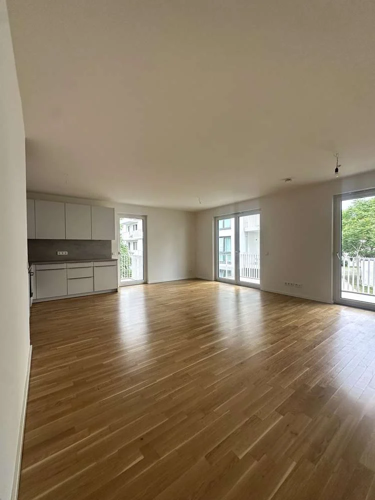 WG geeignet * 4-Zimmer * 2 Balkone * Einbauküche * 2 Bäder * Ruhig & zentrale Lage in Moabit