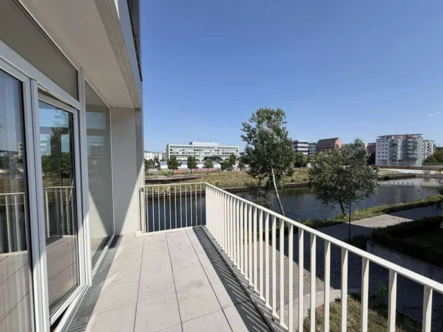 Wunderschöne 4-Zimmerwohnung direkt am Spreekanal