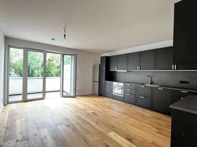 *HERRLICHE* 3-Zi. Wohnung mit EBK & Dachterrasse & Carport