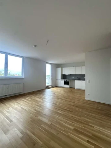 Dachgeschoss * Sonnen-Terrasse *  3-Zimmer * Einbauküche* mit Blick über Spandau * Zweitbezug