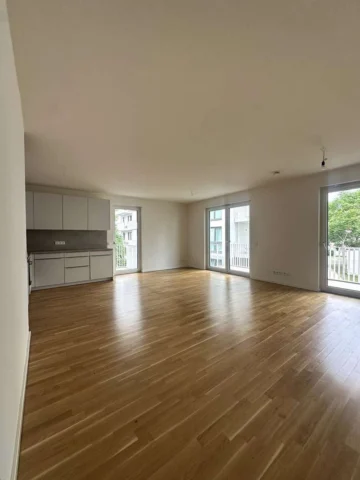 4-Zimmer * Balkon * Einbauküche * 2 Bäder * Ruhig & zentrale Lage in Moabit * WG-geeignet
