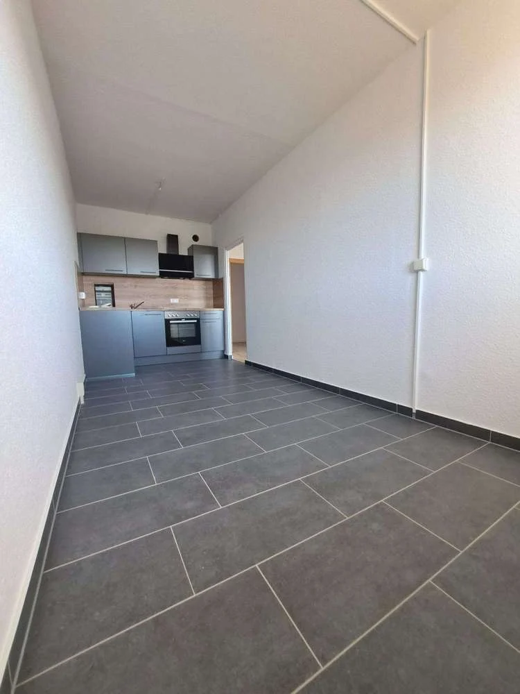 * WG geeignet * 3-Zimmer-Wohnung mit großer Küche
