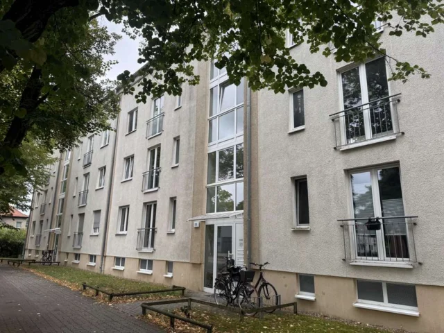 Schöne 3-Zimmerwohnung mit Terrasse am Stadtbad Hennigsdorf