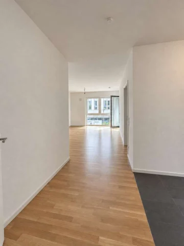 Großzügige 2-Zimmerwohnung * Loggia * Einbauküche * Zentrale Lage in der Europacity