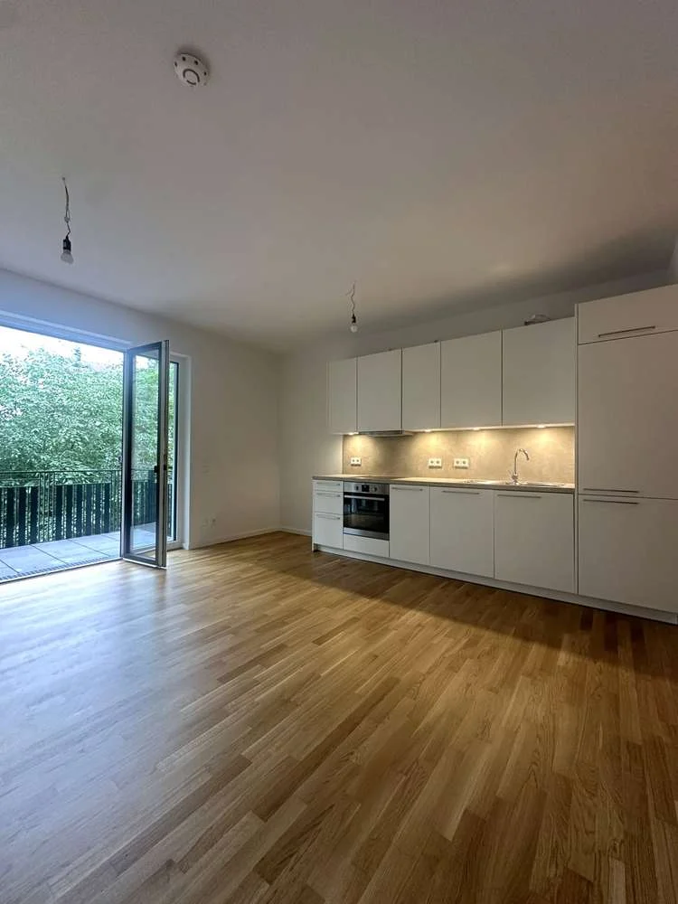 Helle 2-Zimmerwohnung * Prenzlauer Berg * Balkon * Einbauküche * in einem ruhigen Neubauensemble