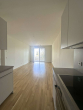 Küche-Wohnen - Helle 2-Zimmerwohnung mit Sonnenbalkon zum Innenhof * Einbauküche * Ruhige Lage in Moabit