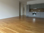 Wohnzimmer - 2-Zimmerwohnung mit Einbauküche und Loggia direkt am Spreekanal