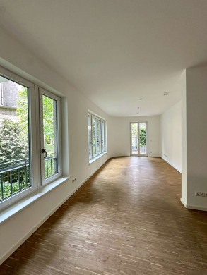 Erdgeschosswohnung mit Terrasse * 4-Zimmer * Einbauküche * im grünen Alt-Treptow, 12435 Berlin, Erdgeschosswohnung