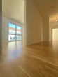 Flur - Dachgeschoss * 4-Zimmer * Sonnenbalkon * Einbauküche * 2 Bäder * WG-geeignet * in Moabit