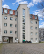 Hausansicht - Willkommen im grünen Pankow * 3-Zimmer * Balkon * PKW-Stellplatz * Befristung bis max. 6 Jahre