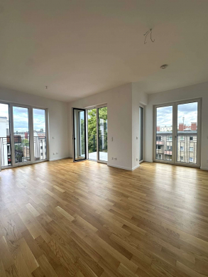 Helle 3 Zimmerwohnung im 5.OG * Balkon * Einbauküche * in einem ruhigen Neubauensemble * Zweitbezug, 13189 Berlin, Etagenwohnung