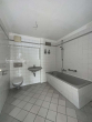 Badezimmer - Helle Dachgeschosswohnung * 3 Zimmer * Süd-Balkon * Tiefgarage * in Weißensee * Befrist. max. 5 J.