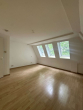 Zimmer 1 - Helle Dachgeschosswohnung * 3 Zimmer * Süd-Balkon * Tiefgarage * in Weißensee * Befrist. max. 5 J.