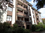Hausansicht - WBS mit besonderem Wohnbedarf erforderlich * 2-Zimmer *Dachgeschoss*Einbauküche*Balkon* in Britz