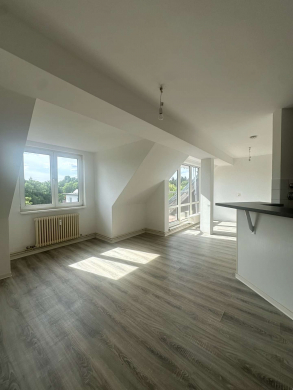 WBS mit besonderem Wohnbedarf erforderlich * 2-Zimmer *Dachgeschoss*Einbauküche*Balkon* in Britz, 12347 Berlin, Dachgeschosswohnung