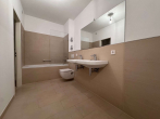 Wannenbad - Moderne 3-Zimmerwohnung mit Wasserblick. EBK, 2 Balkone