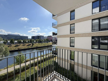 *Wohnen am Wasser – wunderschöne 3-Zimmerwohnung mit Blick auf den Spreekanal*, 10557 Berlin, Etagenwohnung