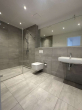 Bad en Suite - mit Dusche - LIV.BERLIN * 4-Zimmer * Balkon * Einbauküche * 2 Bäder * in einem ruhigen Neubauensemble *Zweitbezug