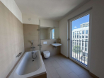 Badezimmer - Moderne 2-Zimmerwohnung mit zwei Balkonen und Einbauküche