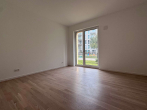 Schlafzimmer - Willkommen in der Europa City! 2- Zimmer-Erdgeschosswohnung mit Terrasse und Garten