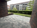 Terrasse - *Treppenmuffel aufgepasst – helle Erdgeschosswohnung direkt am Wasser*