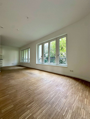 Erdgeschosswohnung mit Terrasse * 4-Zimmer * Einbauküche * im grünen Alt-Treptow, 12435 Berlin, Erdgeschosswohnung