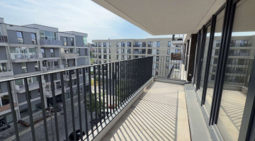 Moderne 3-Zimmerwohnung mit zwei Balkonen und Einbauküche, 10557 Berlin, Etagenwohnung