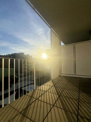 3-Zimmerwohnung mit Süd-Balkon * 2 Bäder * Einbauküche * Ruhige Lage im Innenhof * in Moabit, 10553 Berlin, Etagenwohnung