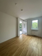 Wohnen-Blick zum Balkon - Kleine 2,5 Zimmerwohnung * Balkon * Einbauküche * Zweitbezug * im grünen Spandau