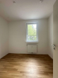 Kleines Zimmer-Ansicht 2 - Kleine 2,5 Zimmerwohnung * Balkon * Einbauküche * Zweitbezug * im grünen Spandau