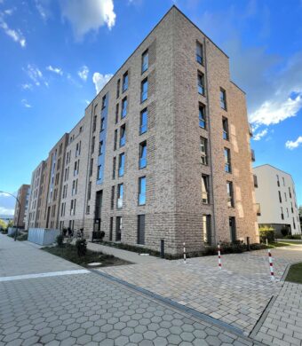 Moderne 3-Zimmerwohnung mit Balkon in Bergedorf, 21092 Hamburg, Dachgeschosswohnung