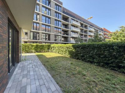 Lichtdurchflutete 2 Zimmerwohnung mit Terrasse in BERLIN MITTE, 10557 Berlin, Erdgeschosswohnung