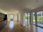 Wohnzimmer - Lichtdurchflutete 2 Zimmerwohnung mit Terrasse in BERLIN MITTE