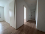 Flur - Willkommen in der Europacity! 3-Zimmerwohnung mit Einbauküche und Balkon