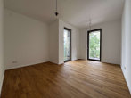 Schlafzimmer - Moderne 2-Zimmerwohnung mit Balkon und Einbauküche in bester Lage von Friedrichshain