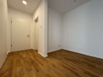 Flur - Moderne 2-Zimmerwohnung mit Balkon und Einbauküche in bester Lage von Friedrichshain