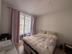 Schlafzimmer - Willkommen in der Europacity! Freundliche 2-Zimmerwohnung mit Einbauküche und Loggia