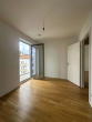 Zimmer 1 - Ansicht 2 - Helle Dachgeschoss mit Sonnenterrasse * 3 Zimmer * Einbauküche * Ruhige & zentrale Lage in Moabit