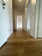 Flur - Ansicht 2 - Helle Dachgeschoss mit Sonnenterrasse * 3-Zimmer * Einbauküche * 2 Bäder * Zentrale Lage in Moabit