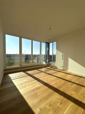 Aussicht und Sonne pur * 3 Zimmerwohnung * Aufdachterrasse * Einbauküche * in Prenzlauer Berg, 10437 Berlin, Dachgeschosswohnung