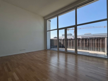 Wunderschöne 4-Zimmerwohnung mit Panoramafenstern direkt am Spreekanal, 10557 Berlin, Etagenwohnung