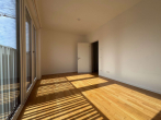 Schlafzimmer - 2-Zimmerwohnung mit Einbauküche und Loggia direkt am Spreekanal
